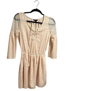 American Eagle women’s cream colored dress size small